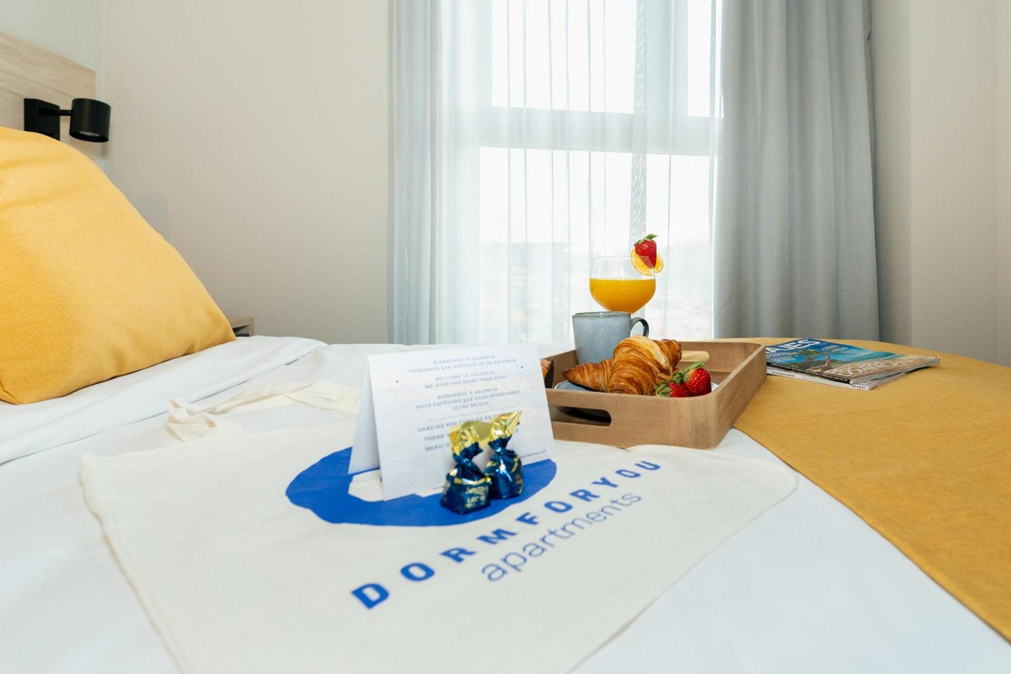 Dorm4You Arena 2 Valencia Eksteriør bilde
